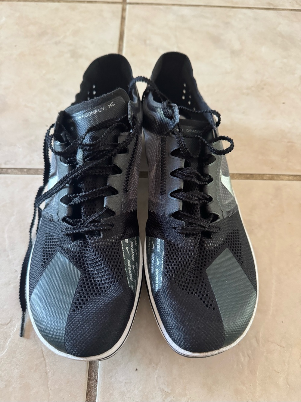 Nike Men's Black and Gray Athletic Running Shoes